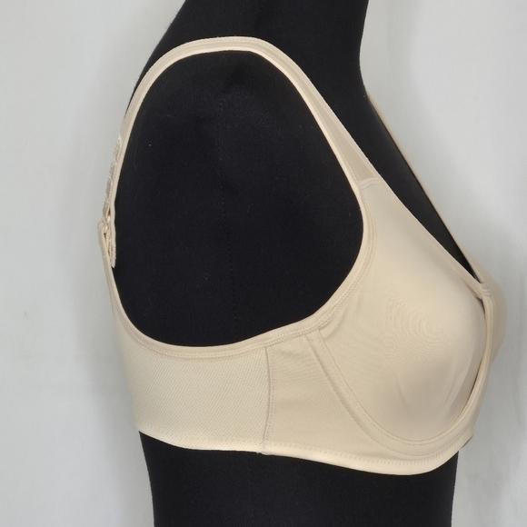 Wacoal Simone Sport Underwire Bra NWT - Size 32C - Picture 6 of 11
